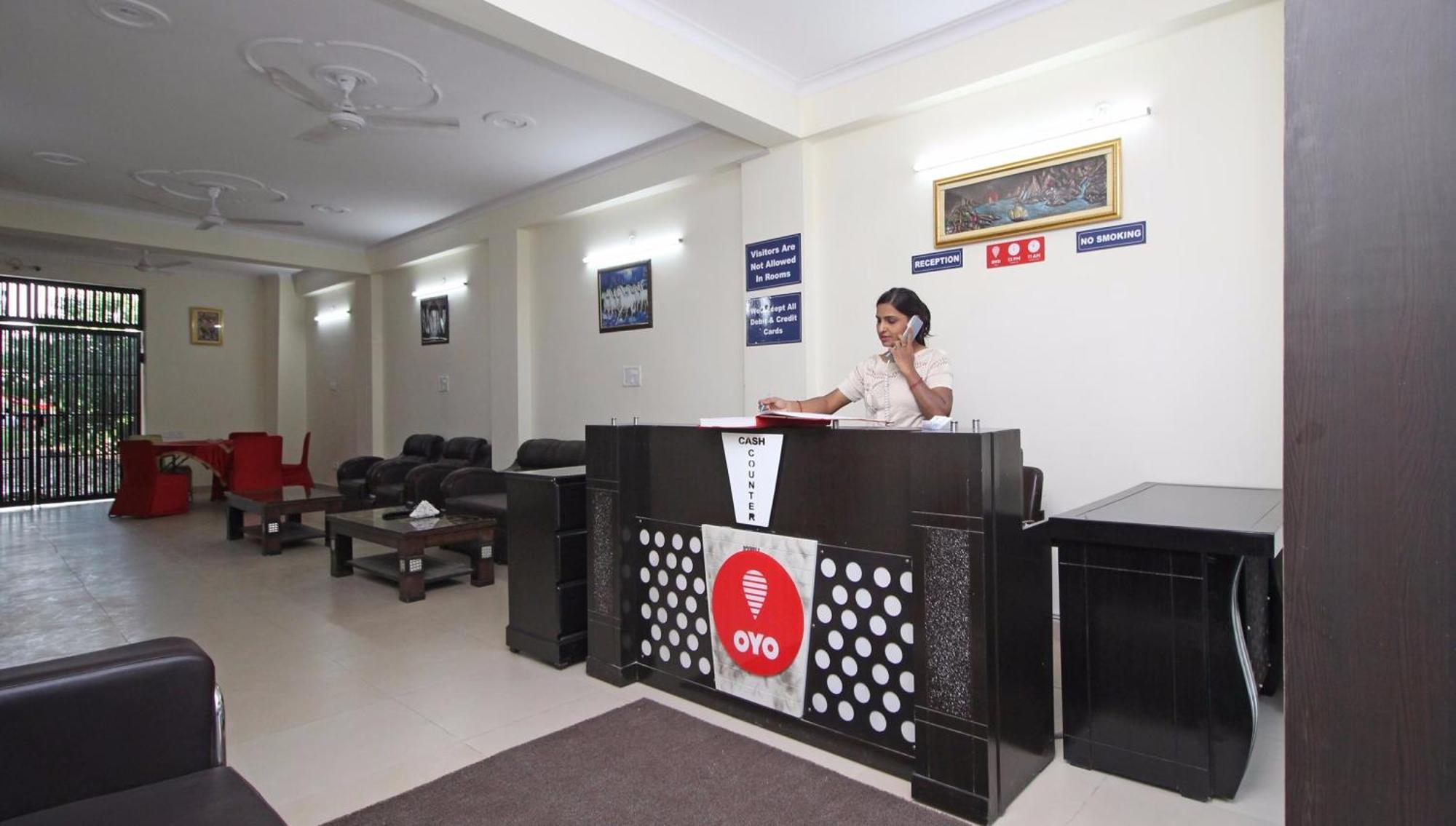 Hotel O Surya Palace Nova Deli Exterior foto